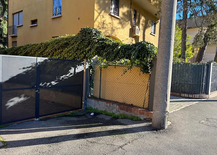 Casa Francia Emilia Levante Bologna
